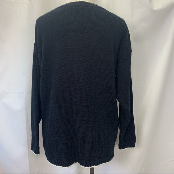 Vintage Black and White Heart Cardigan with Rose Design - Picture 6 of 8